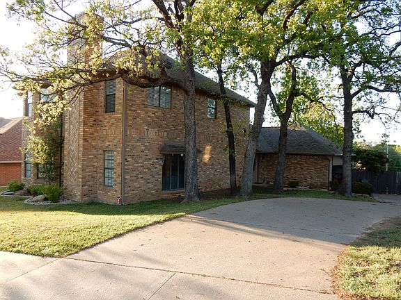 2nd image of 3305 Pimlico Dr