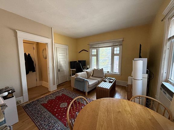 4th image of 2012-2014 Dupont Ave S #5