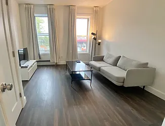 Rented by Papp Realty