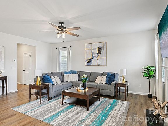 3rd image of 4555 Clifton Mill Ln