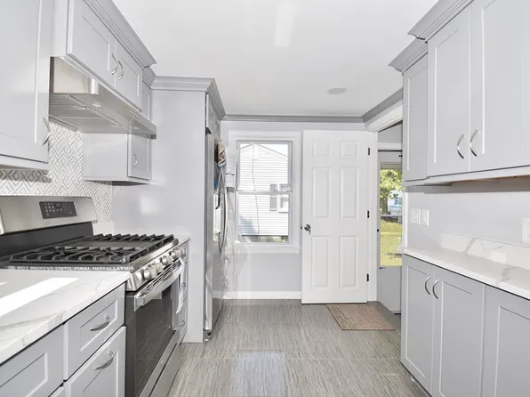 1211 Page Blvd, Springfield, MA 01104