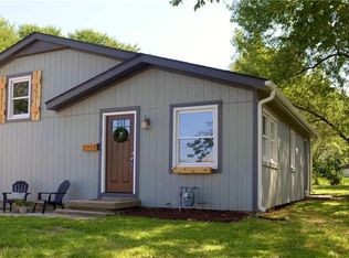 1215 E Park St, Olathe, KS 66061