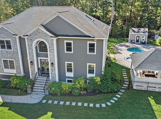 78 Mill St, Middleton, MA 01949