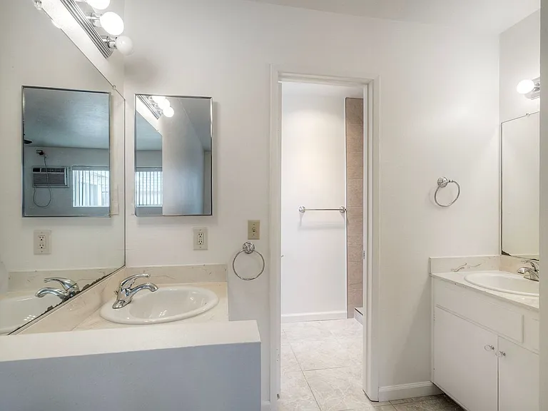 749 Highland St — Photo 19