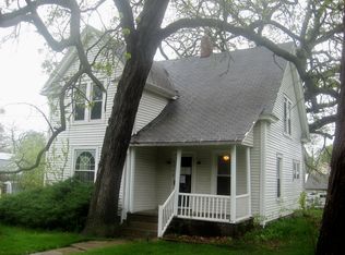 1102 Rockwell St, Kewanee, IL 61443