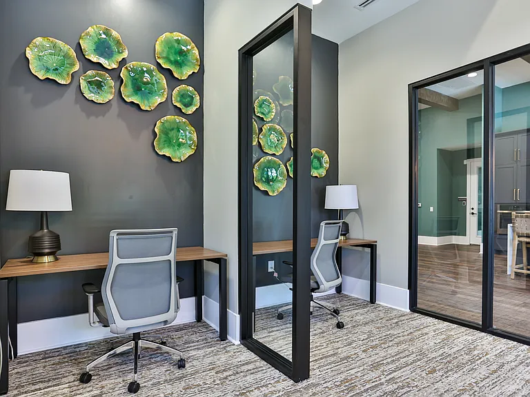 Emerald Knoxville Apartments — Photo 2