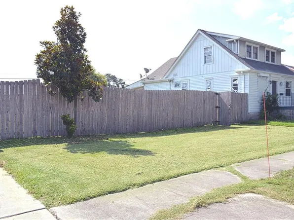 6249 Marshal Foch St, New Orleans, LA 70124