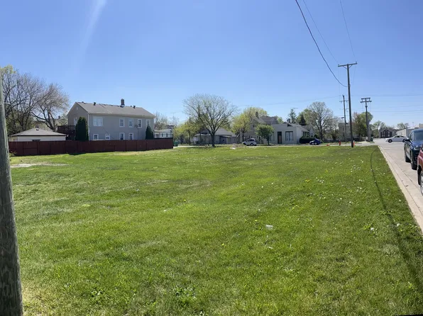 251 E Jackson St, Joliet, IL 60432