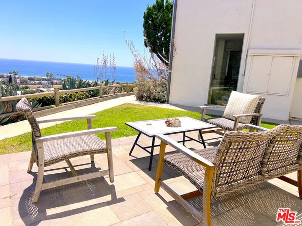 6232 Tapia Dr APT A, Malibu, CA 90265