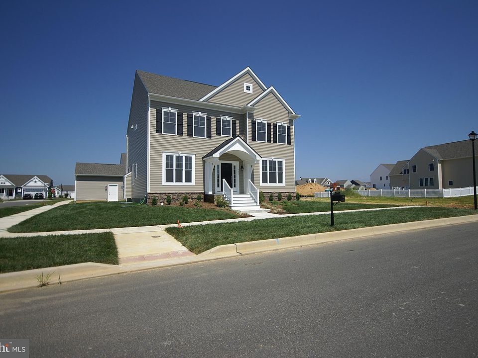 2nd image of 362 Ellenwood Dr
