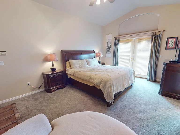 853 W Kestrel Ct — Photo 18