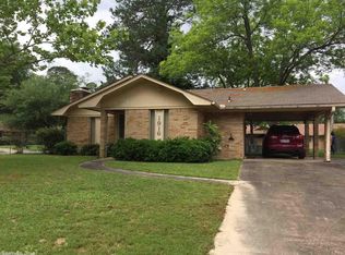 1916 Starlite Dr, Pine Bluff, AR 71603