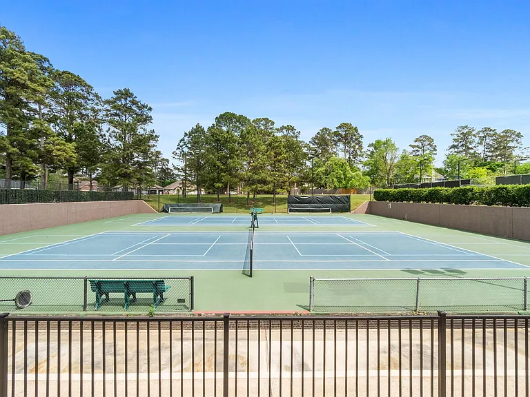 13527 Summer Hill Dr — Photo 30
