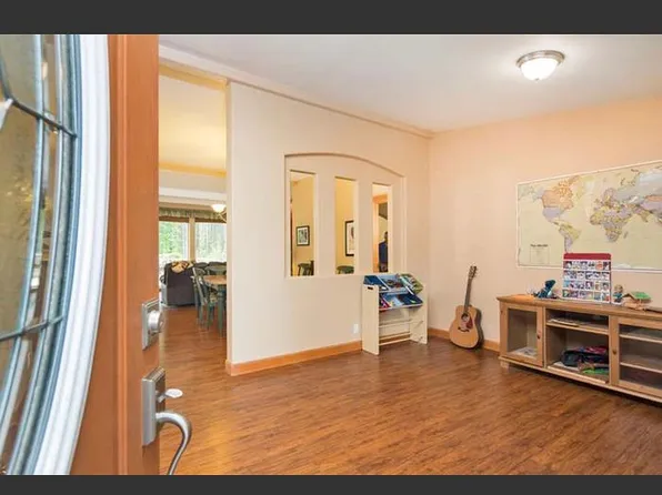 4915 Schwartzmiller Rd, Lake Stevens, WA 98258