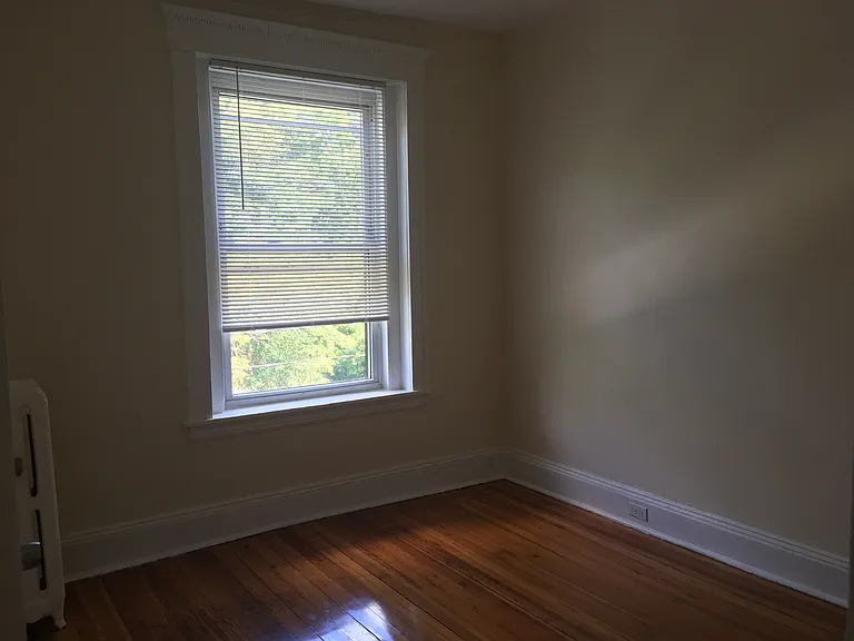 14 Parkway Rd #4 — Photo 4