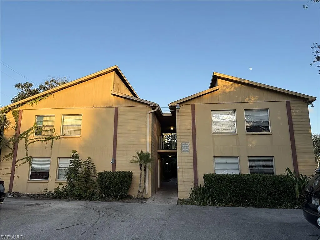1 bed, 1.0 bath, 800 sqft, $1,050 — Photo 1