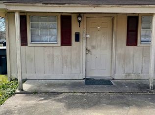 2821 Pearl Ave, Groves, TX 77619