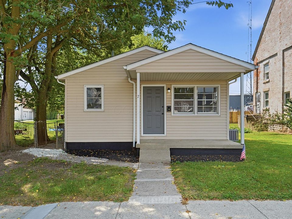 1st image of 7 Maple St