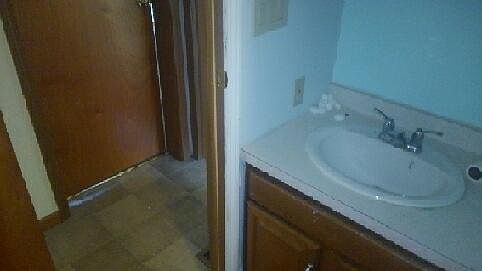 1st image of 46 Beardslee Ln
