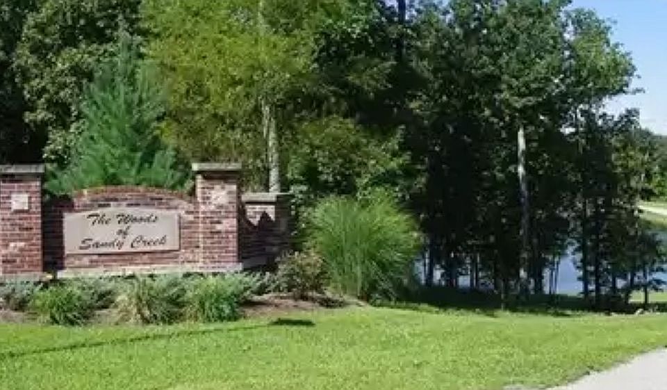 1st image of 29 Lake Bend Dr