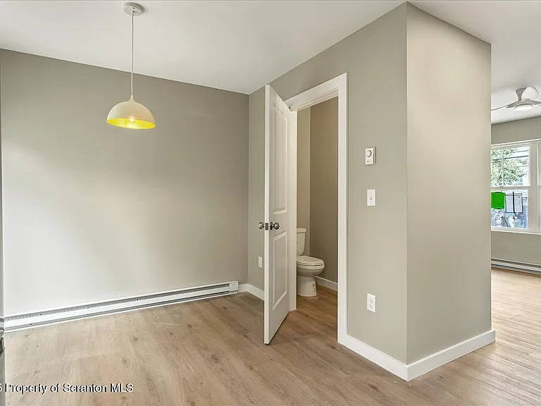 820-822 Delaware St — Photo 15