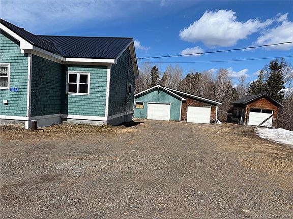 3rd image of 1073 Mascarene Rd