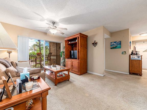 4th image of 3808 NW Adriatic Ln #207