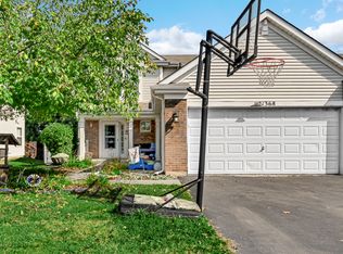 21368 Carlton St, Crest Hill, IL 60403