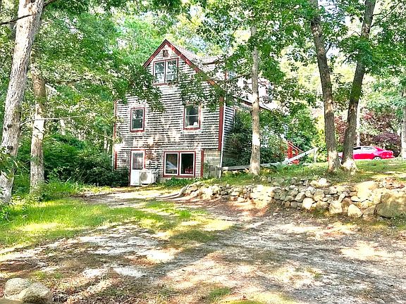 3rd image of 74 Chase Ln