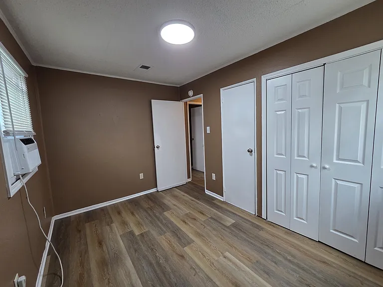 3263 Baskin St — Photo 5