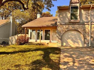 2618 SW 30th St, Topeka, KS 66611
