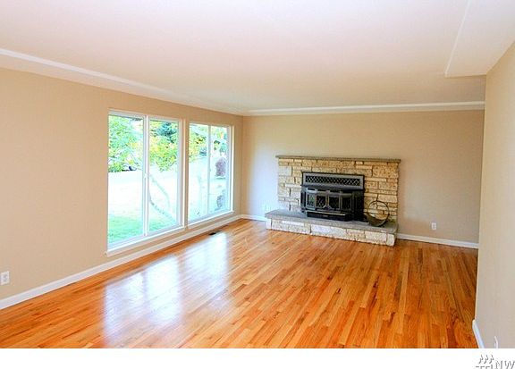 2nd image of 1414 NE Brockman Pl