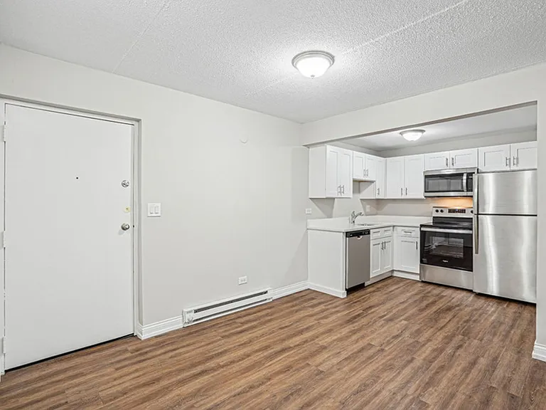 Medinah Terrace Apartments — Photo 15