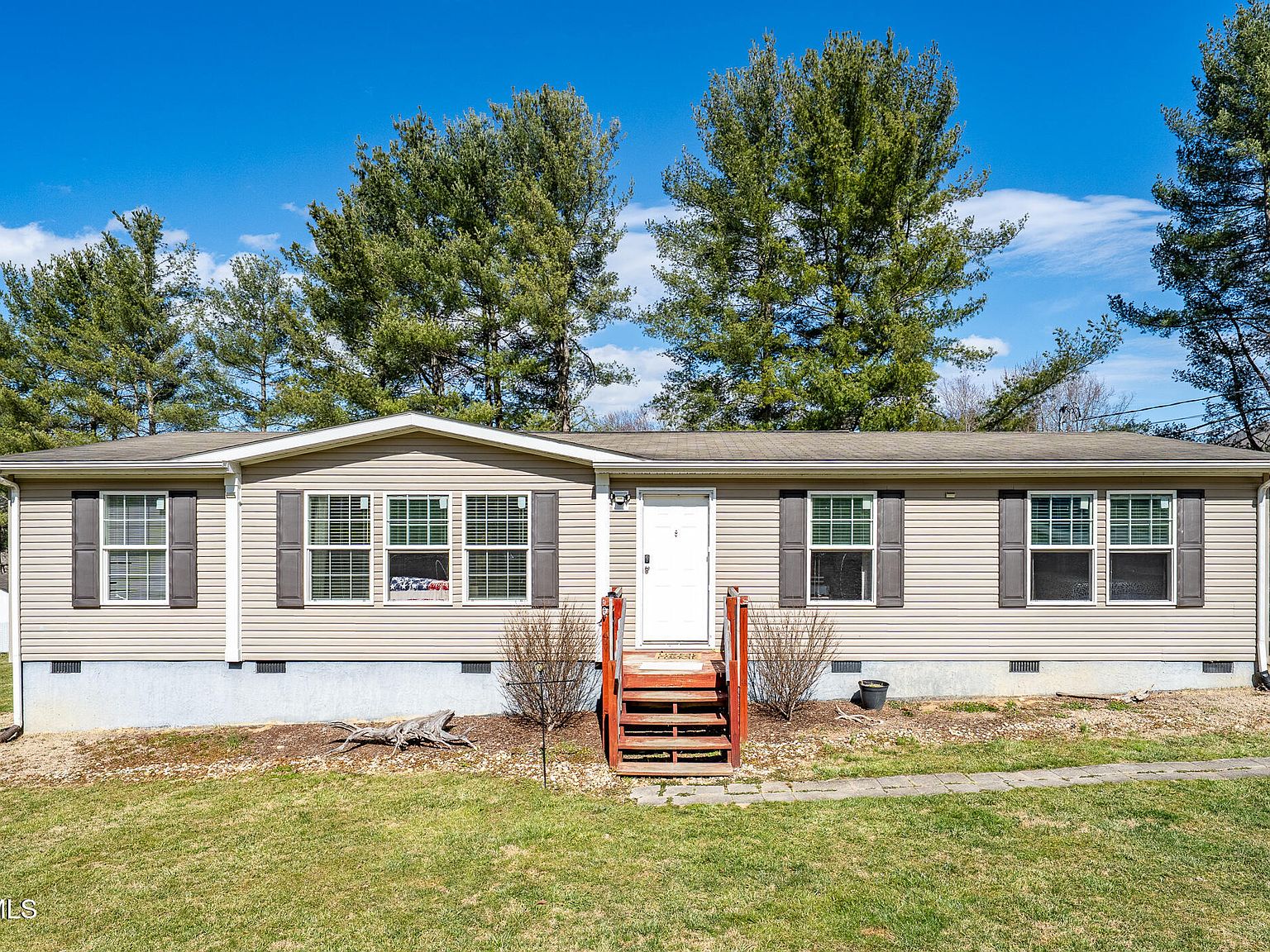 819 N Mohawk Dr, Erwin, TN 37650 | Zillow