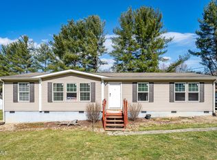 819 N Mohawk Dr, Erwin, TN 37650