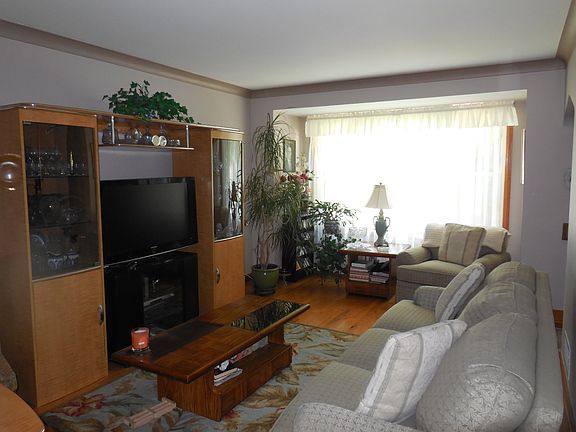 4th image of 5119 S La Crosse Ave