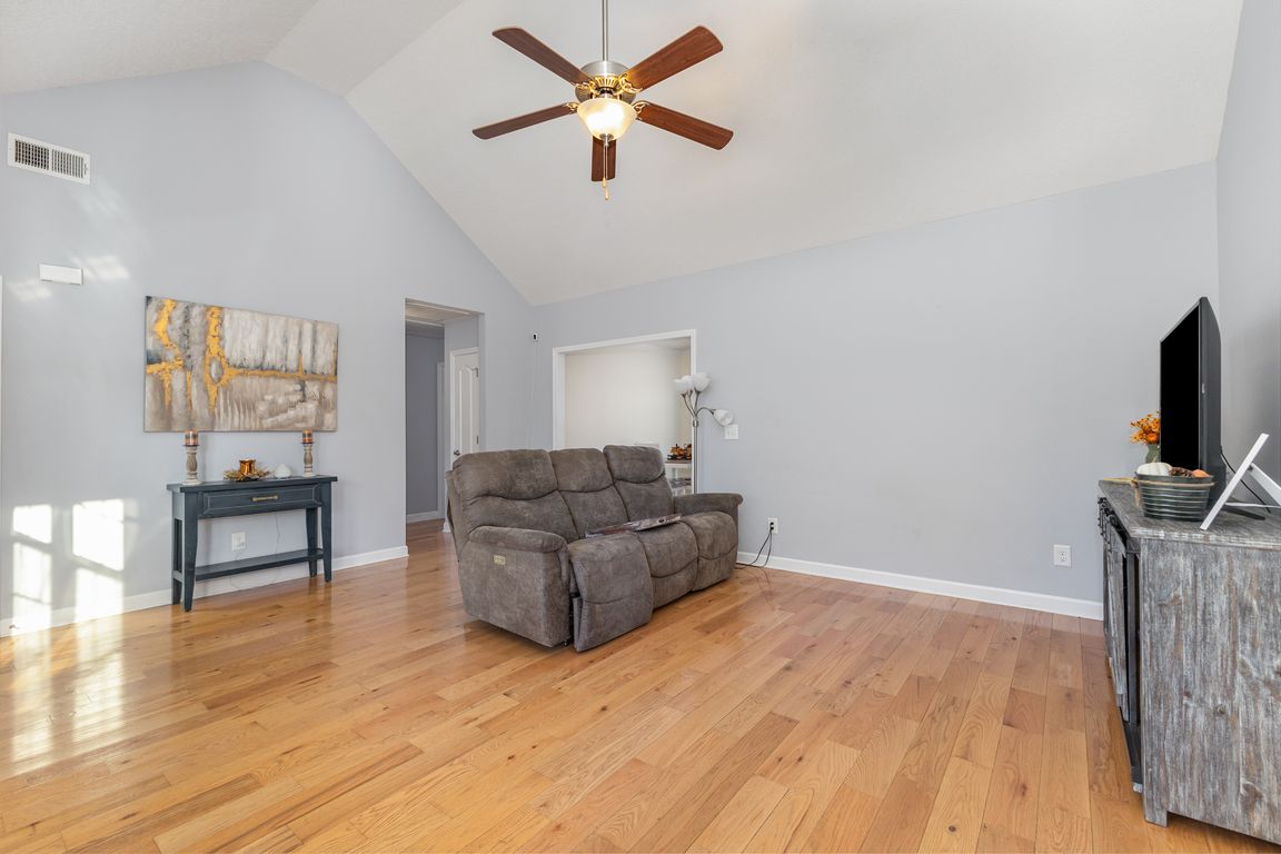 next background image