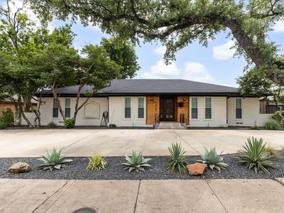 6330 E Lovers Ln, Dallas, TX, 75214