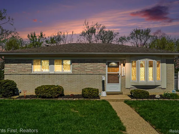 22952 Tuck Rd, Farmington Hills, MI 48336