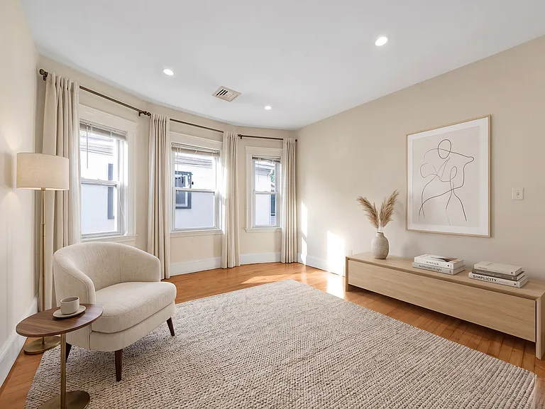 299-301 Alewife Brook Pkwy #3 — Photo 5