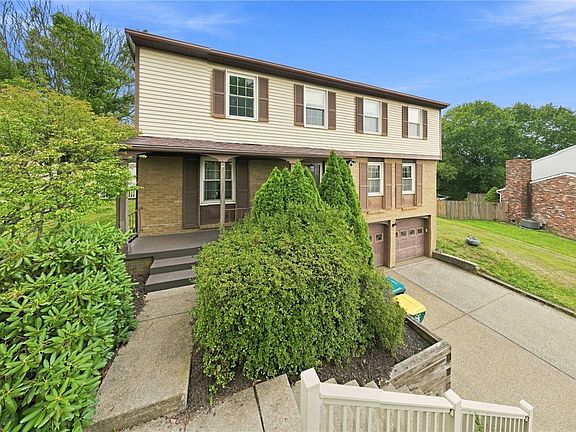 3rd image of 24 Sherman Cir