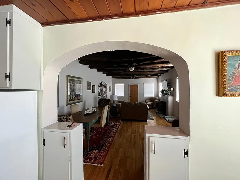 129 W Fleming Ave #A — Photo 8
