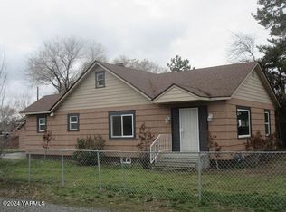 2502 Castlevale Rd, Yakima, WA 98902