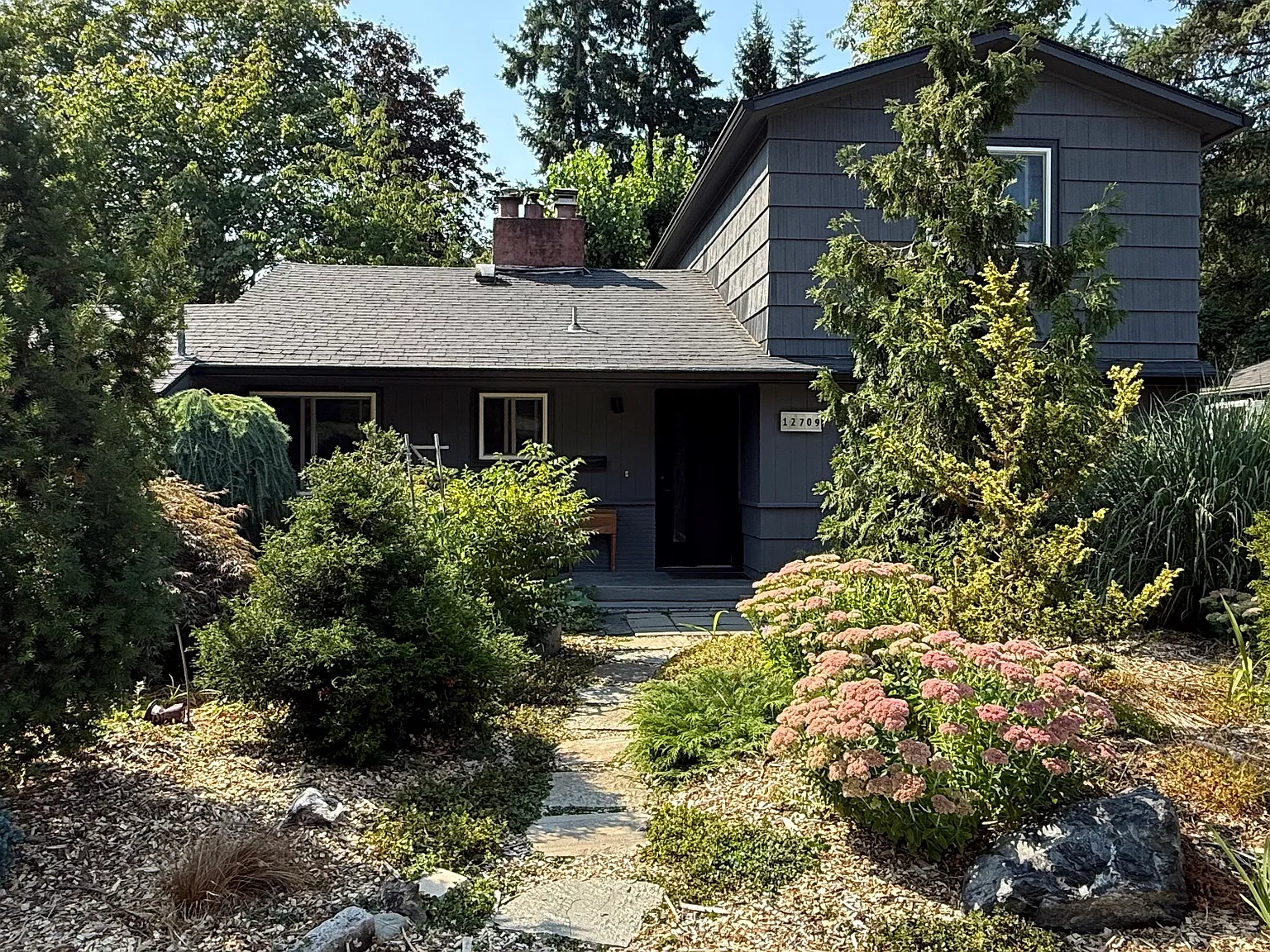 2 bed, 1220 sqft, $1,850 — Photo 2