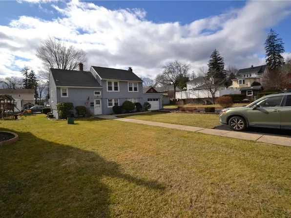 76 Brook Street, Pearl River, NY 10965