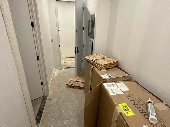 3rd image of 1670 Nelson Ave #1B