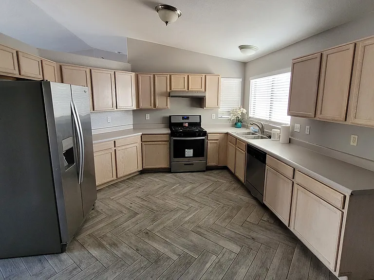4969 S Maltby Ct — Photo 5