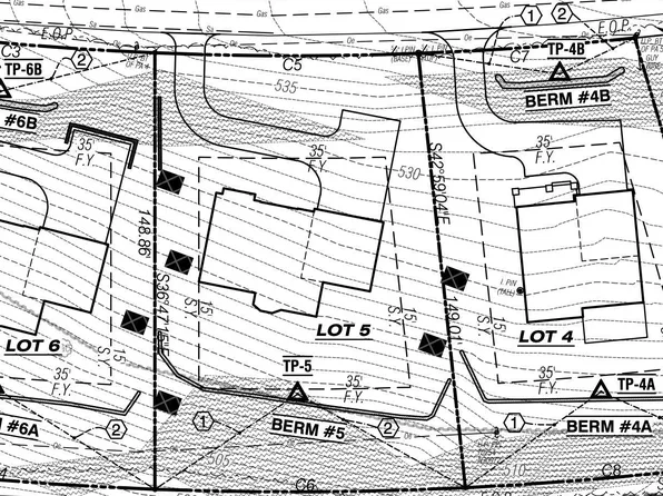 5 Edgemont Rd, Stroudsburg, PA 18360