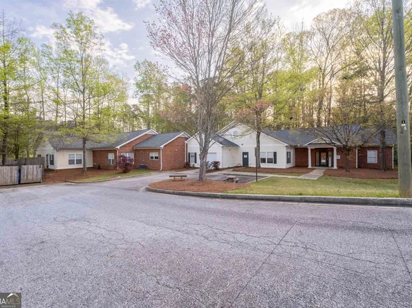 2625 Jerome Rd, Atlanta, GA 30349