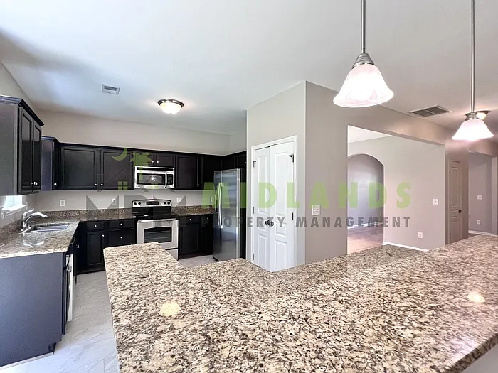 464 Edenhall Dr — Photo 28